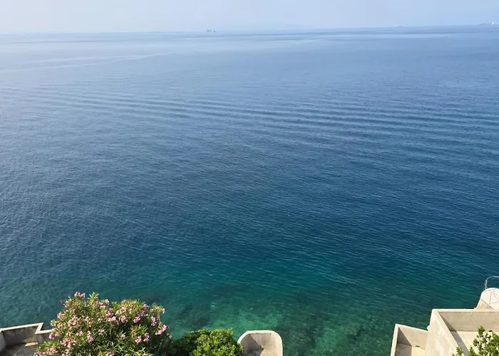 Feelgood Opatija-rijeka By Guide شقة